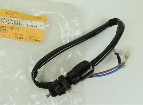 ペイペイ Z250FT KAWASAKI 純正 新品 リアー ブレーキ スイッチ STOP ランプ スイッチ Z250LTD Z400LTD Z400FX Z400J