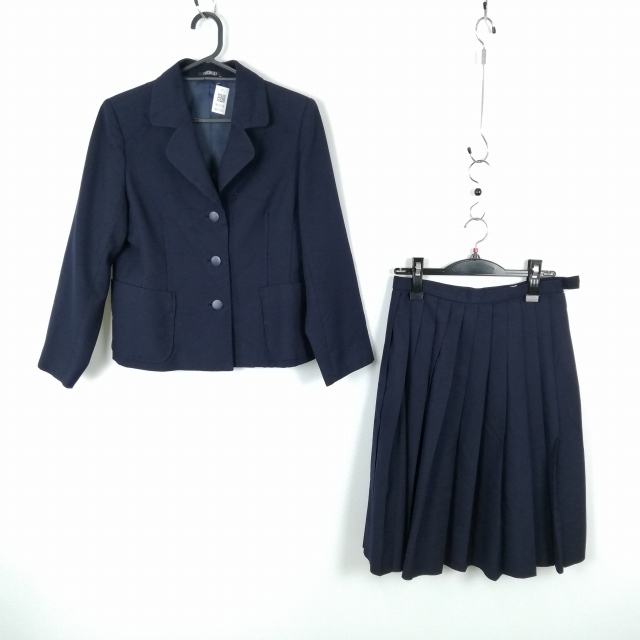 北陵 制服の値段と価格推移は？｜5件の売買データから北陵 制服