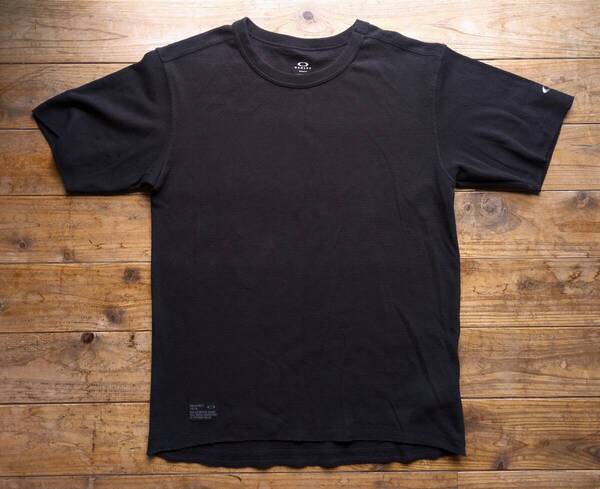 送料無料♪オークリー OAKLEY Fgl Cny Tactical Tee 2.0 サーマルTシャツ ワッフル size M(L/XL相当) ブラック 美品 吸汗速乾ストレッチ