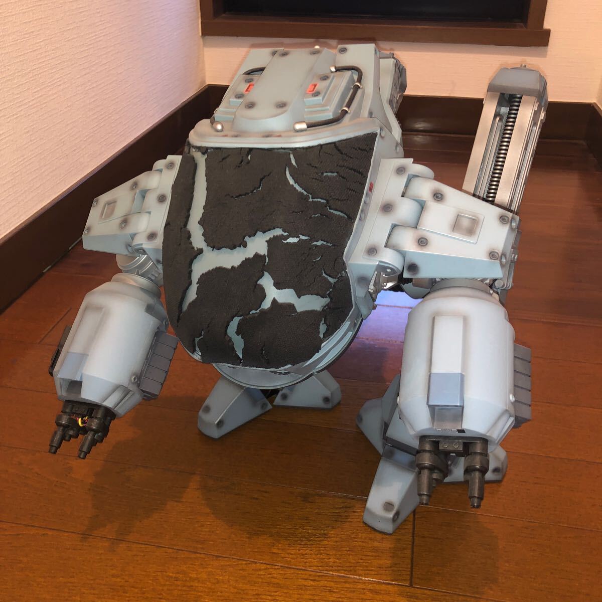 Hot Toys MMS 202 D04 Robocop – Hot Toys Complete Checklist