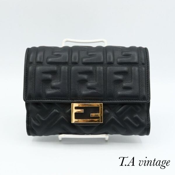 FENDI 美品 フェンディ レザー バゲット Wホック 折り財布 ブラック