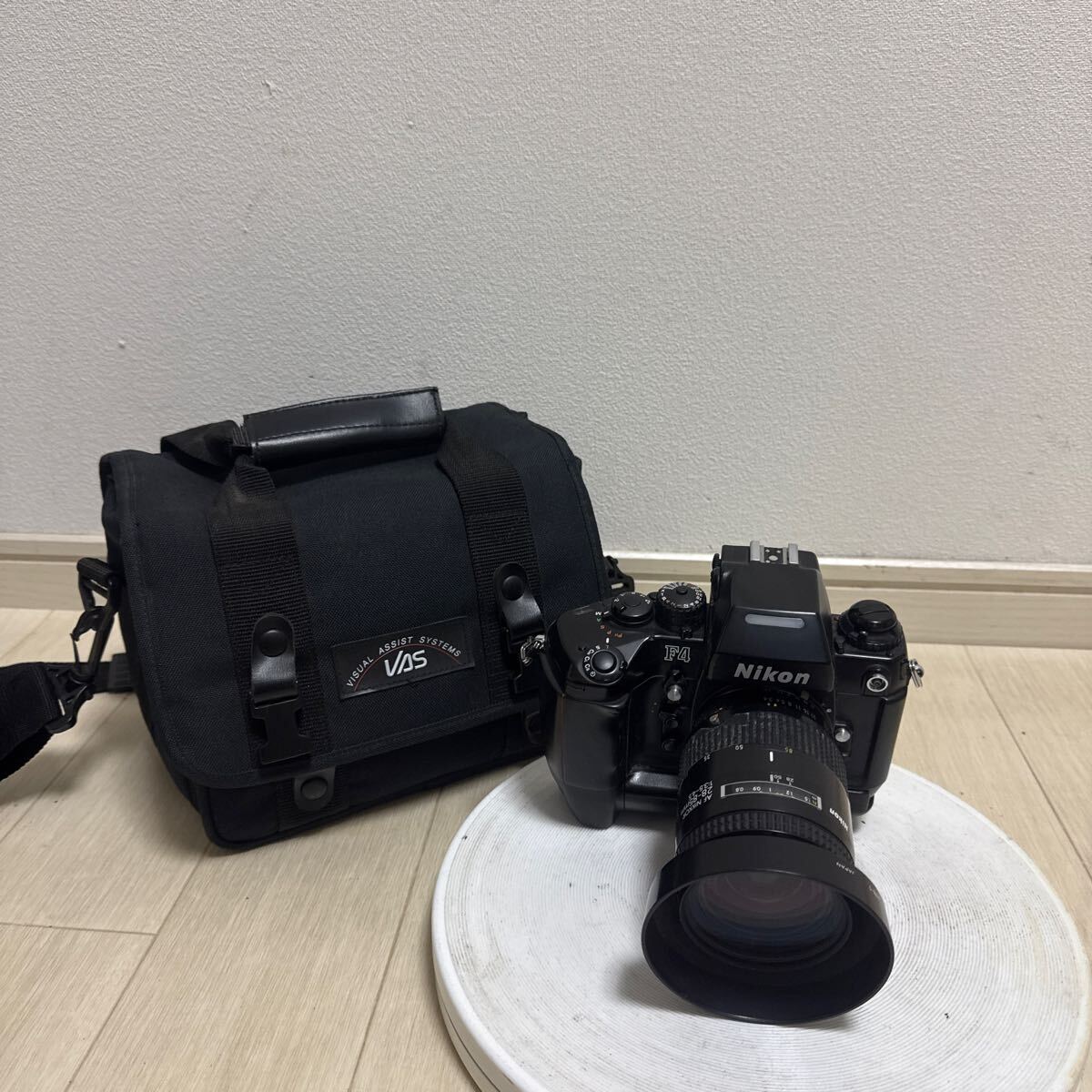 Yahoo!オークション - Nikon F2T titanium ニコン 外観美品 ネーム入 Yahoo!オークション - Nikon F2T titanium ニコン 外観美品 ネーム入