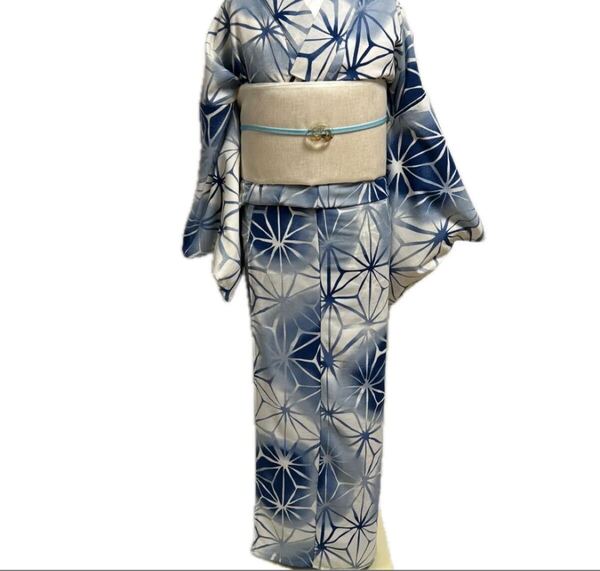 浴衣 ゆかた ユカタ 白にブルー 青 水色 Lサイズ 花火に L 浴衣単品 麻型 kimono 水色 白にブルー ポリエステル サラっとした生地