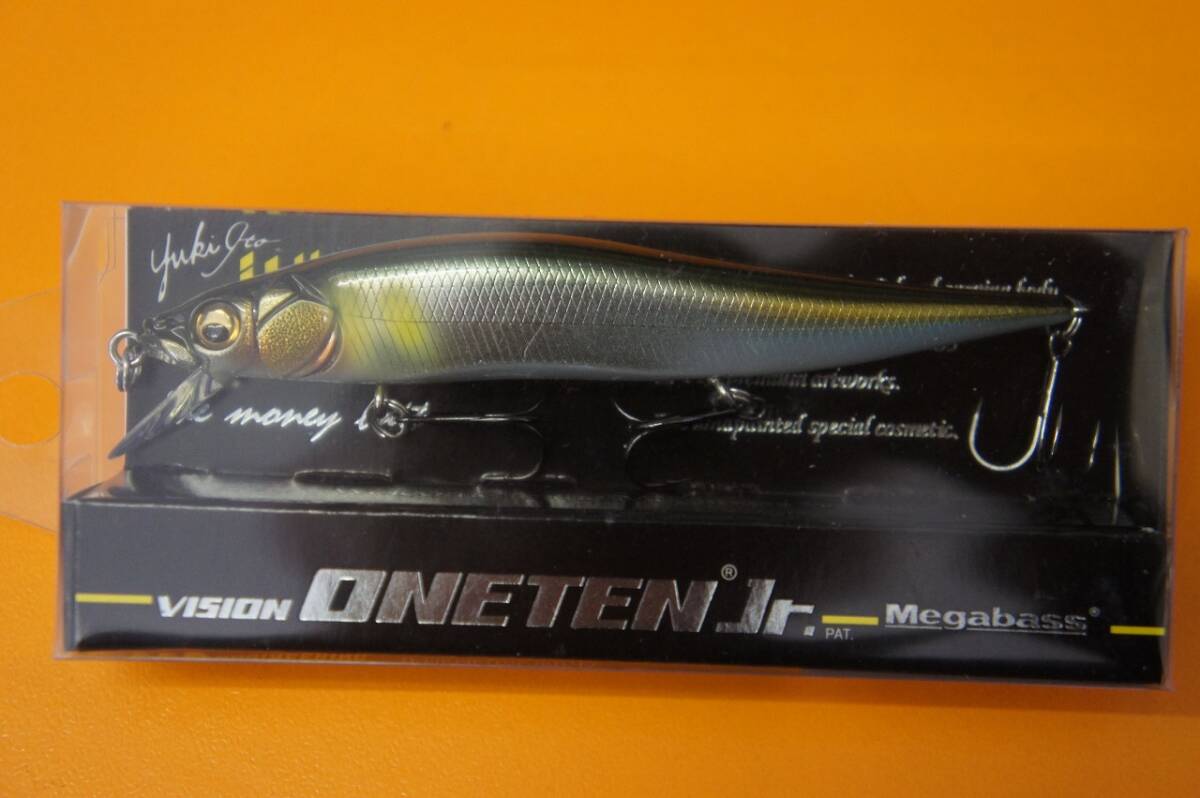 メガバス30周年記念！】数量限定生産の特別なルアー「ONETEN X