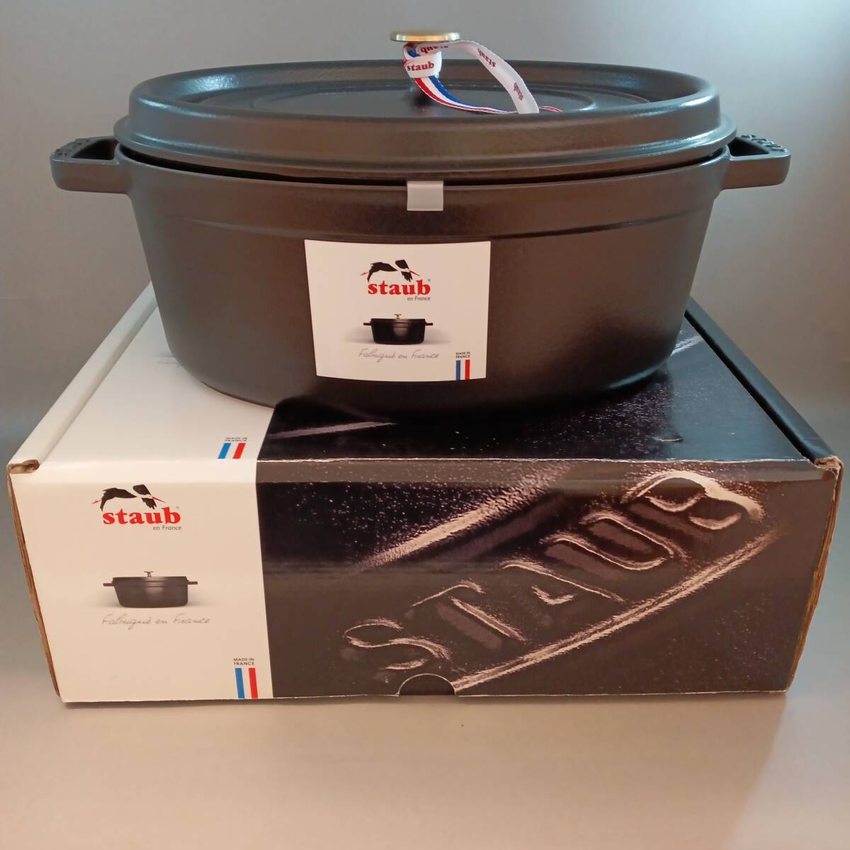 Yahoo!オークション -「staub ストウブ オーバル」の落札相場 Yahoo!オークション -「staub ストウブ オーバル」の落札相場