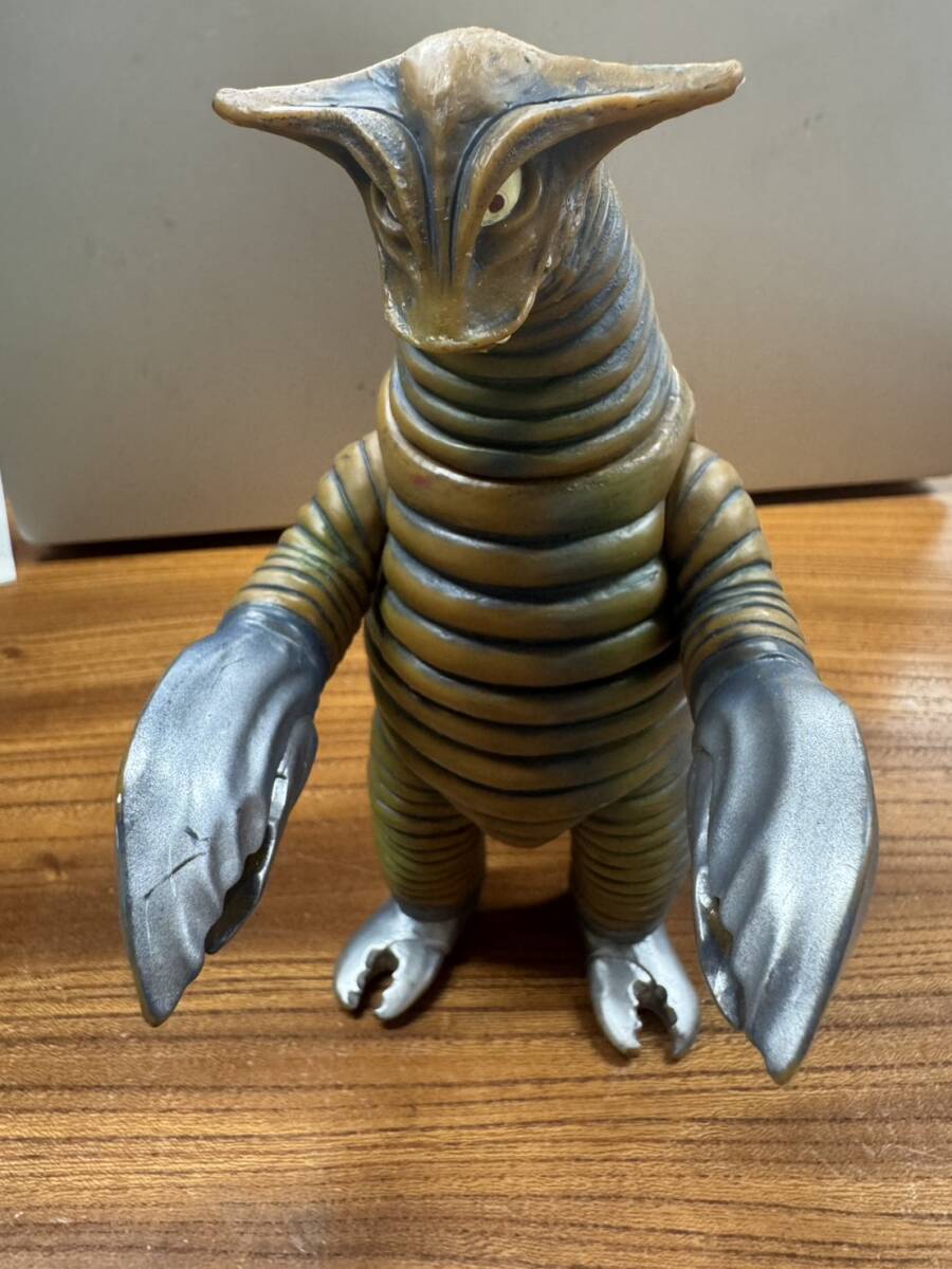 新品 CCP サタコレ 岩石怪獣 サドラ [ 霧吹山出現Ver.(こげ茶