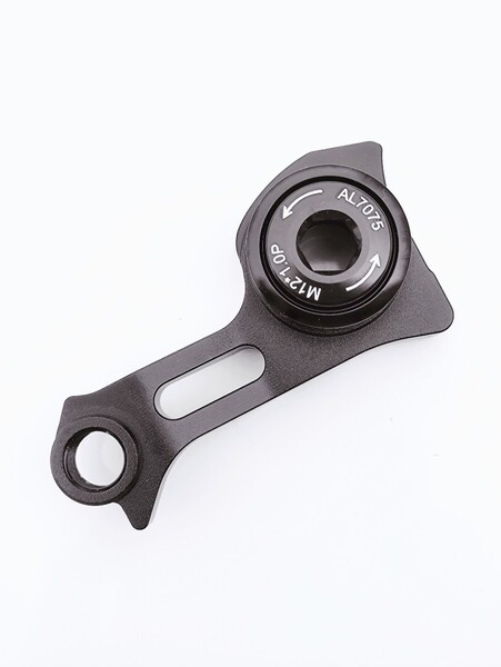 ディレイラーハンガー SRAM UDH互換品 ダイレクトマウント M12xP1.0 A7075 高精度CNC切削 新品 送料無料 匿名配送 追跡あり
