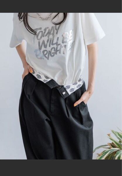 美品 LOWRYS FARM Dickies ワイドパンツ Mサイズ 993453 ローリーズファーム チノパン 黒 ディッキーズ コラボ