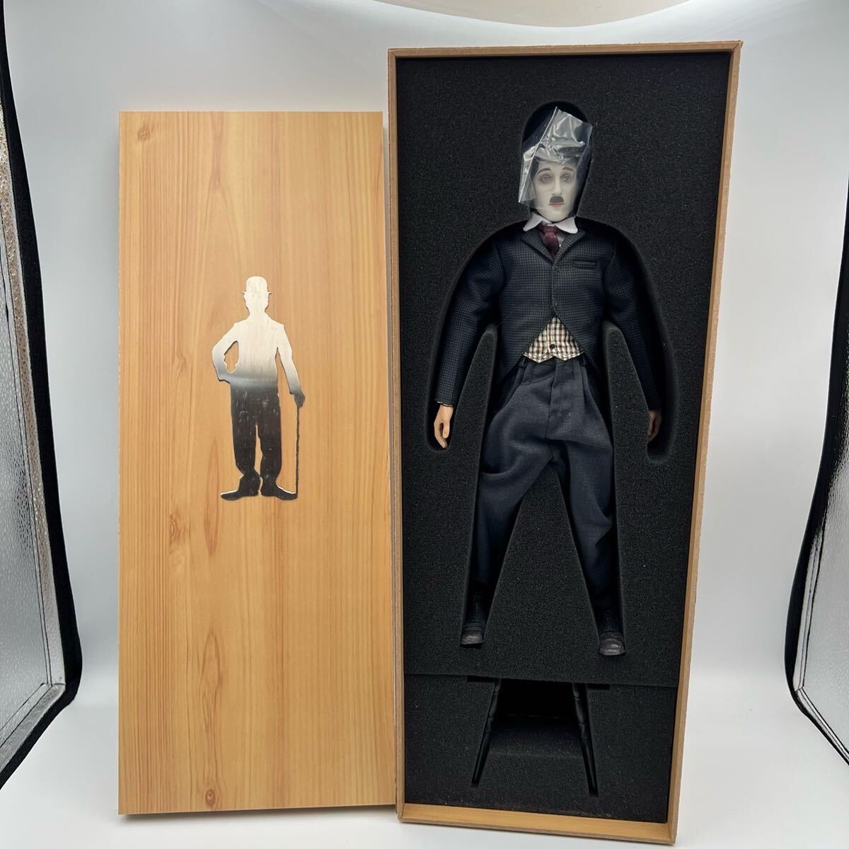 Amazon | インプラカブル フィギュア 制服Ver. 1/4スケール 塗装
