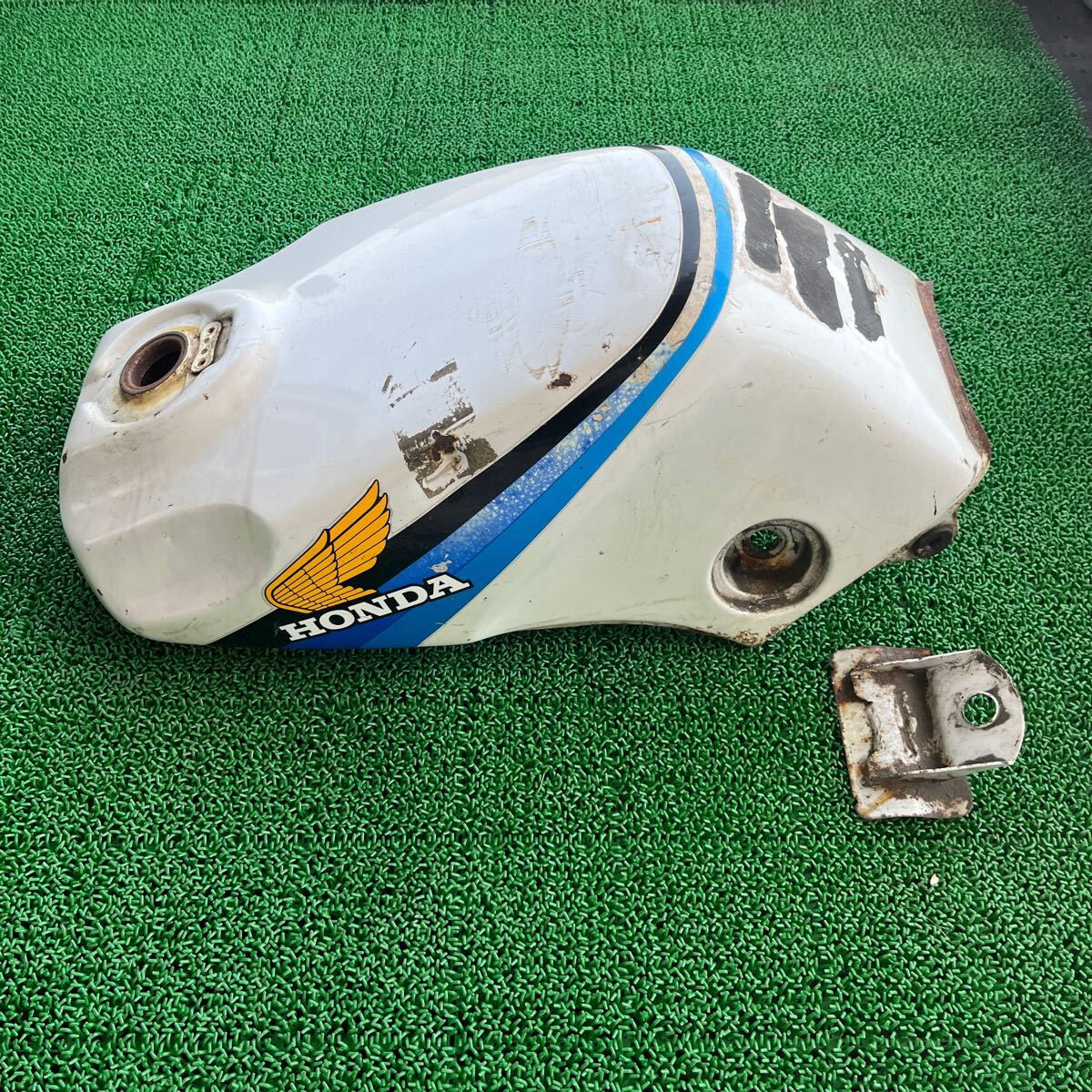 2025年最新】Yahoo!オークション -cbr400f タンクの中古品・新品 2025年最新】Yahoo!オークション -cbr400f タンクの中古品・新品
