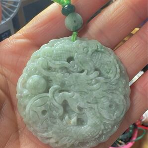R2-0838天然本翡翠《本物保証》翡翠お守り ホルダー/キー,カバンなどに飾り 一点物 魔除け 昇進 成功風水 金運 縁起物 パワーストーン