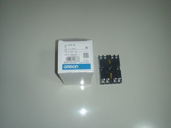 値下げ オムロン アナログタイマ H3CR-A8 3セット 新品