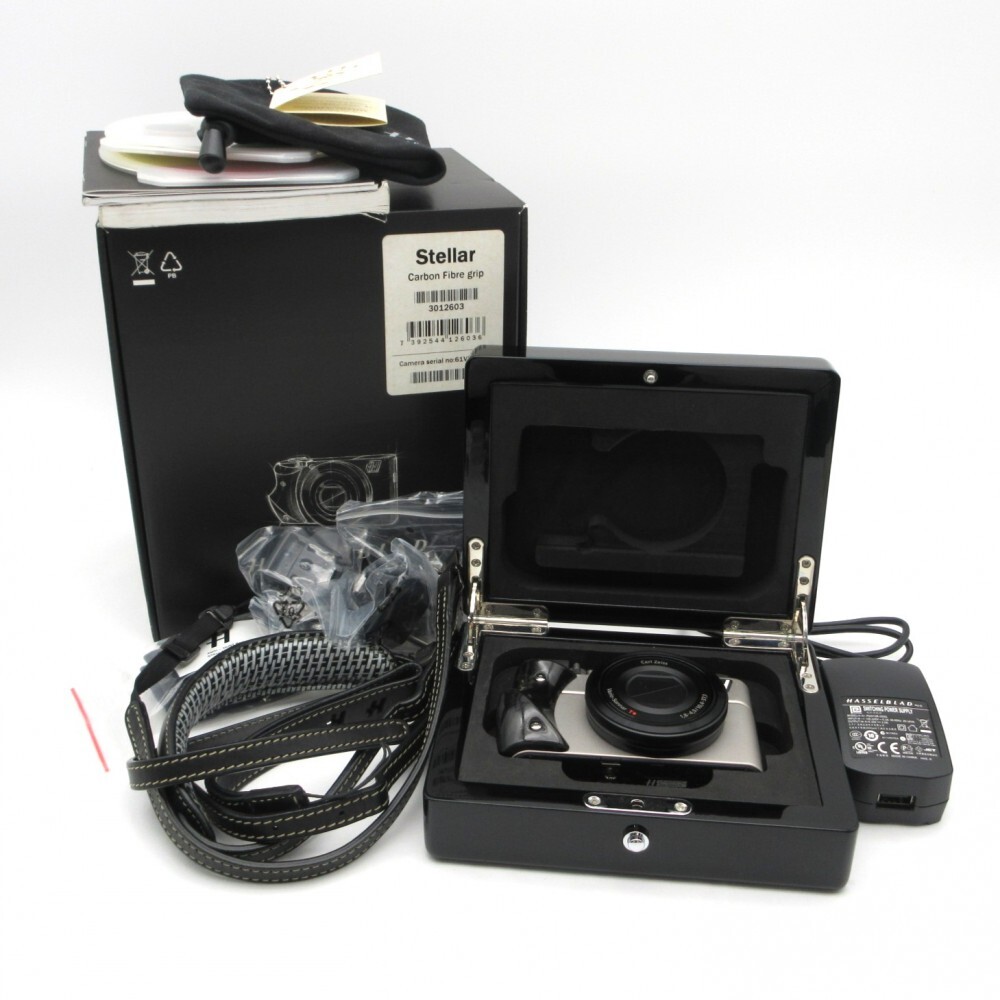 ハッセルブラッド◆ポラロイド◆美品◆箱付き 往年の名機Hasselbladがチェキになって復活！ HassyPBで500C/Mが