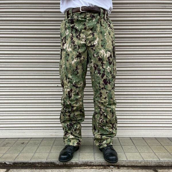 米軍 実物 カーゴパンツ デジカモ 37R USN ミリタリー 迷彩 グリーン TypeⅢ Working Trousers ワークパンツ 海軍 放出品 デジタルカモ 00s