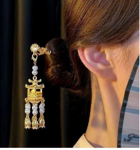 光る髪飾り 白 灯篭かんざし 着物ヘアアクセサリー 夏祭り 和装小物 浴衣 花火