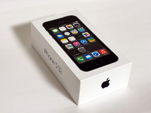 【即決】Apple iPhone 5s スペースグレイ 箱のみ 美品 複数在庫あり 本体/充電器/USBケーブルなし