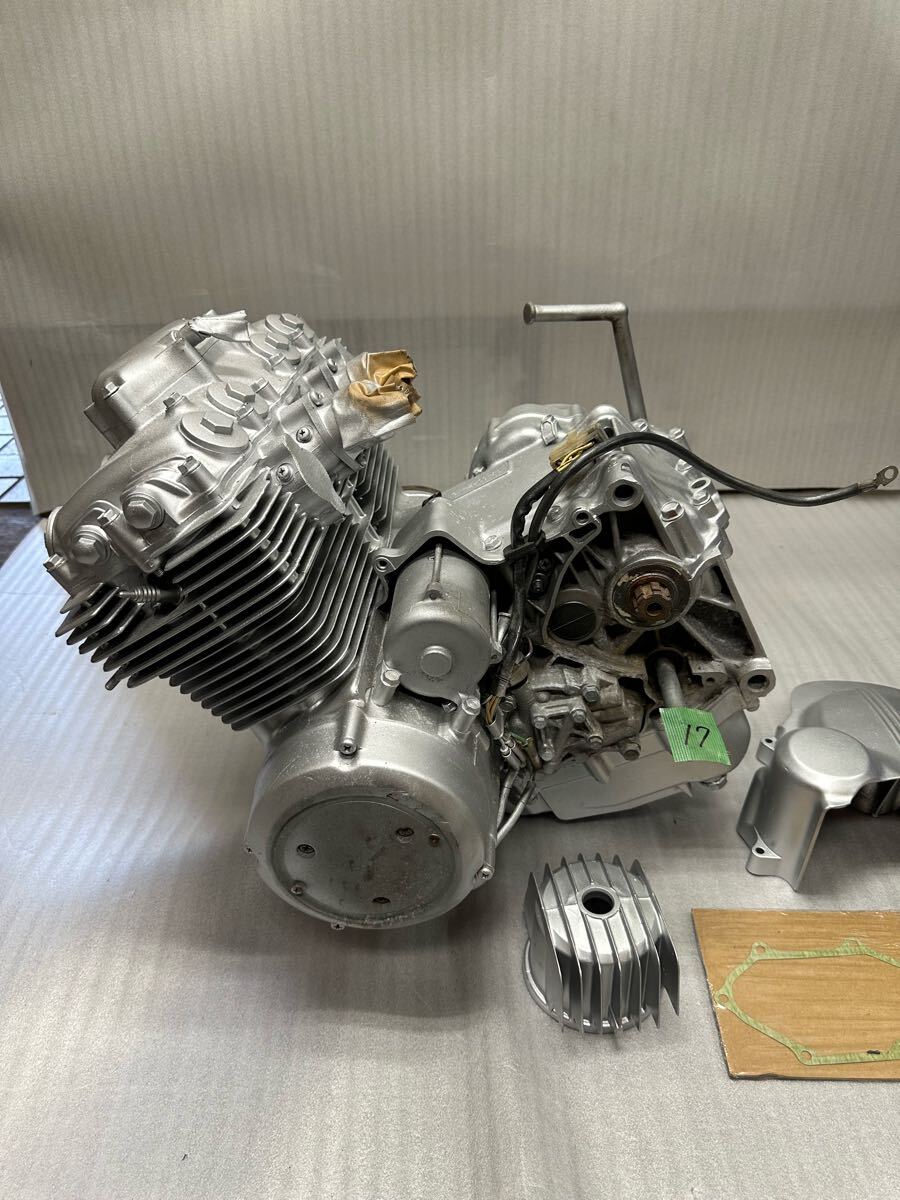 CB400F/CB350F フロントエンブレム(大)※ステイ付き | HONDA