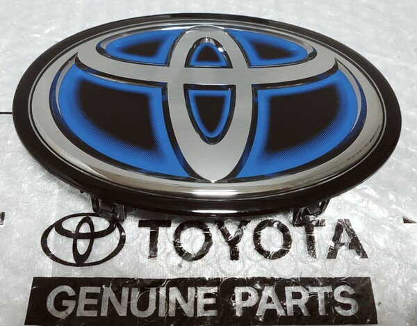トヨタ純正 エンブレム ハイブリッド ミリ波レーダー対応 53141-33140 90975-C2025 90975-T2027 ヒートブルー 未使用・未装着 送料無料
