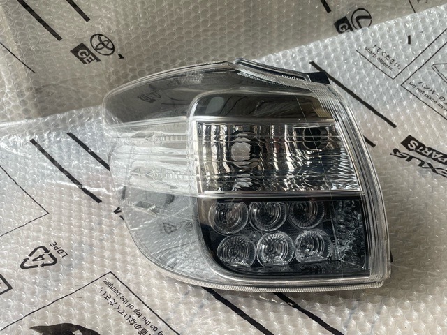 美品 ウィッシュ 20系 純正 後期 LED テールライト 1台分セット