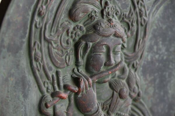 【骨董品】音楽を奏でる天女像 銅合金 浮き彫り レリーフ 中国 唐代 仏像 置物 壁掛け インテリア 店舗 ディスプレイ 壁飾り