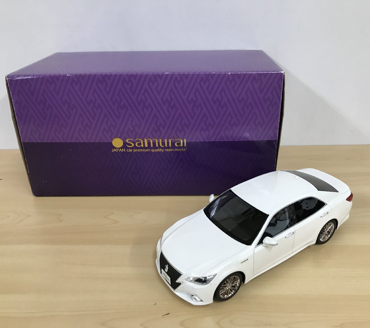 Yahoo!オークション -「18クラウン」(京商) (自動車)の落札相場