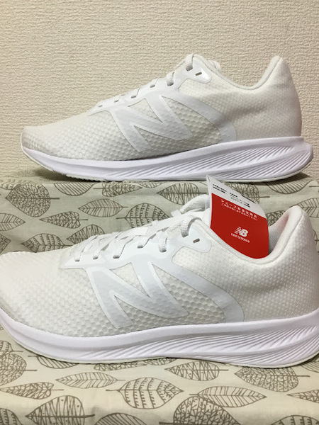 ◎新品 送料込◆27.5 New Balance スニーカー 白 01◆0425