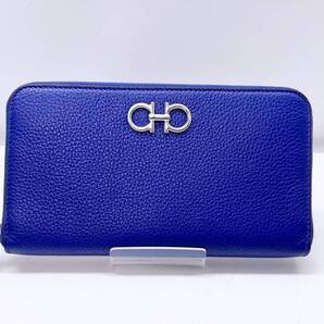 近年 使用感なし 美品 Salvatore Ferragamo フェラガモ ダブルガンチーニ ラウンド 長財布 ラピス ブルー系 220405
