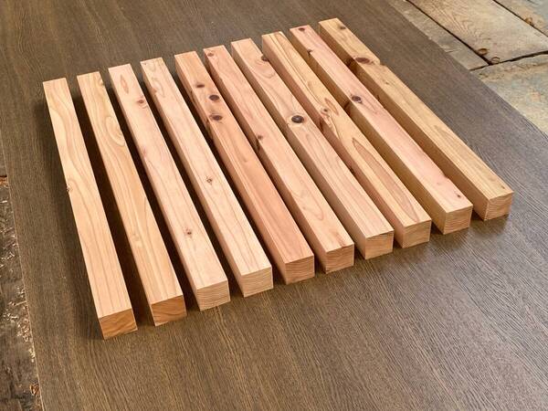 杉 角材 610×45×45㎜ 10本入 特一等 プレーナー 無垢 国産 天然乾燥材 木材 杉材 DIY 工作