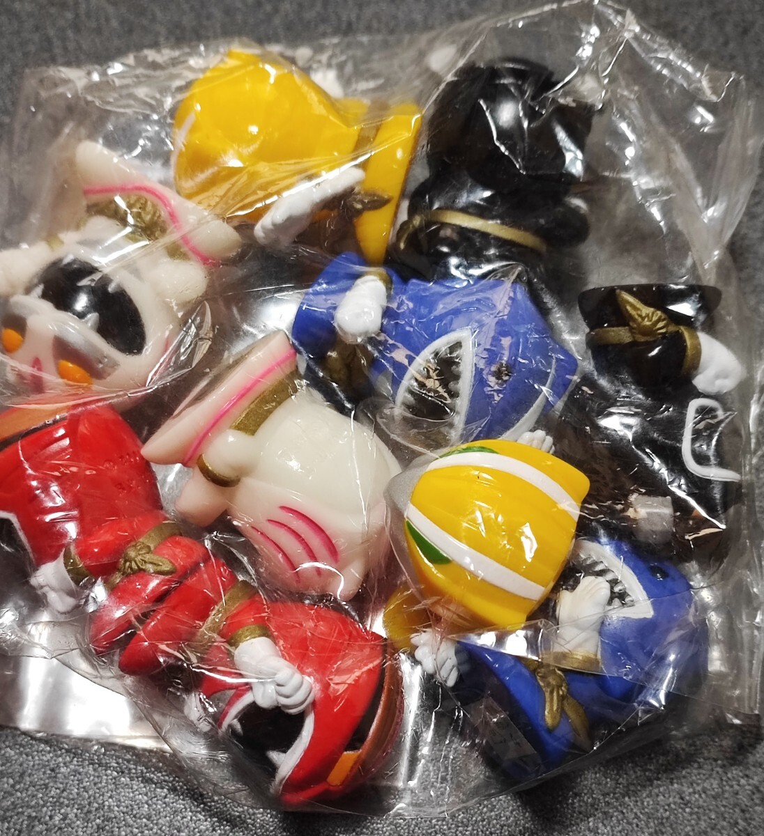 【新品・セット売り】 バンダイ キャラエッグ 百獣戦隊ガオレンジャー ５体セット 新品・セット売り】 バンダイ キャラエッグ 百獣戦隊