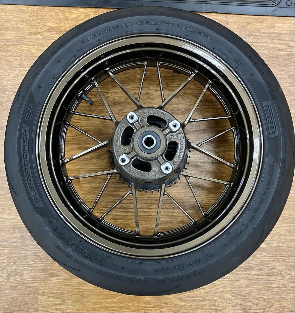 2025年最新】Yahoo!オークション -z900rs ホイール 純正の中古品 2025年最新】Yahoo!オークション -z900rs ホイール 純正の中古品