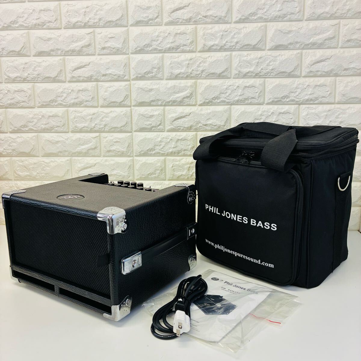 Yahoo!オークション -「phil jones bass cub bg-100」の落札相場