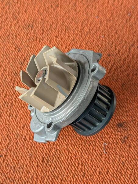 MOPAR 純正 タイミングベルト&テンショナーセット 68095271AA ウォーターポンプ 68385387AA