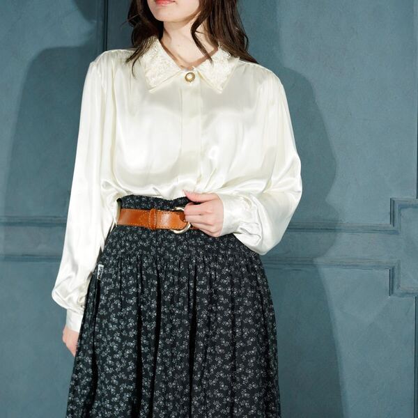 EU VINTAGE GOLDEN GATE LACE EMBROIDERY DESIGN BLOUSE/ヨーロッパ古着レース刺繍デザインブラウス