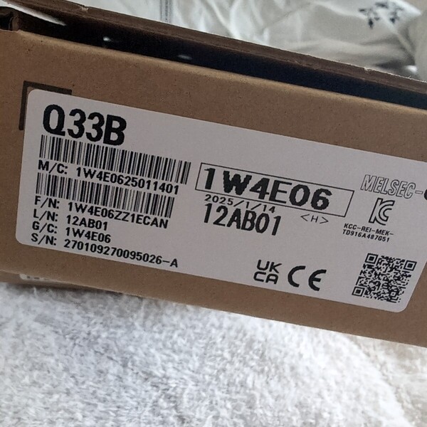新品未使用未開封☆Q33B 三菱電機 ベースユニット MELSEC-Q シーケンサ 2025年製