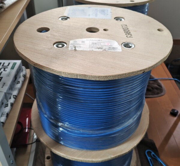 COMMSCOPE CS41CM BLU(青) Cat6A AWG24 UTP 305m
