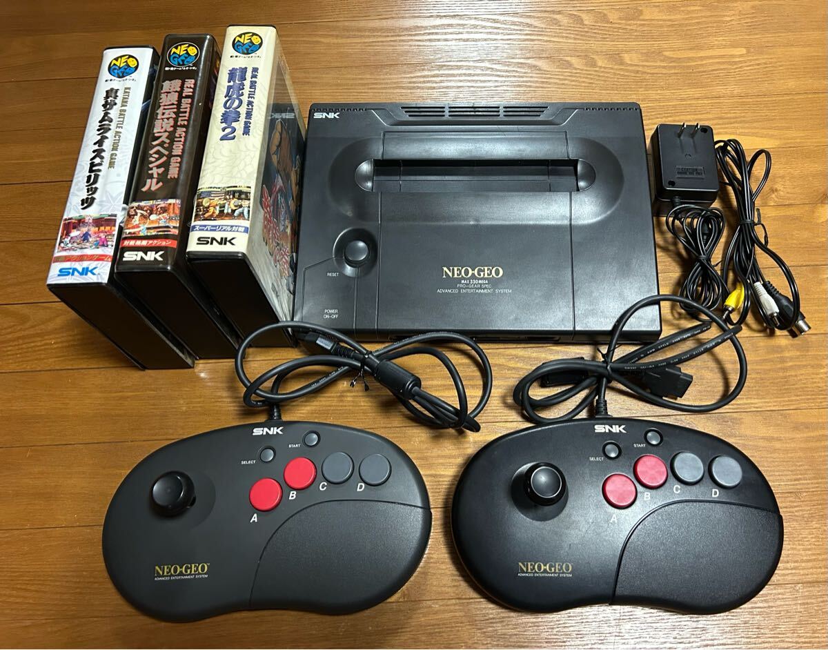 動作良好 ネオジオ本体、コントローラー2個、ロムカセット5個