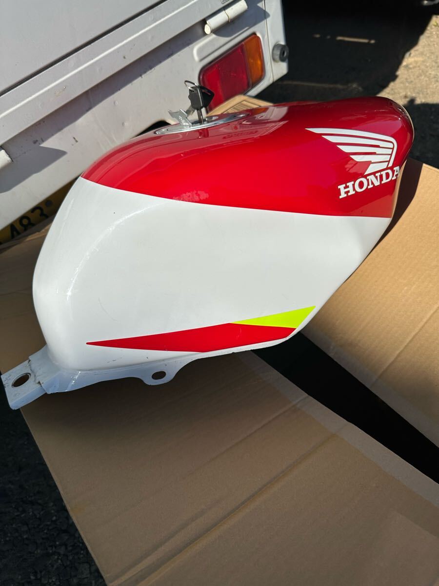 2025年最新】Yahoo!オークション -nsr250 mc28 タンクの中古品 2025年最新】Yahoo!オークション -nsr250 mc28 タンクの中古品