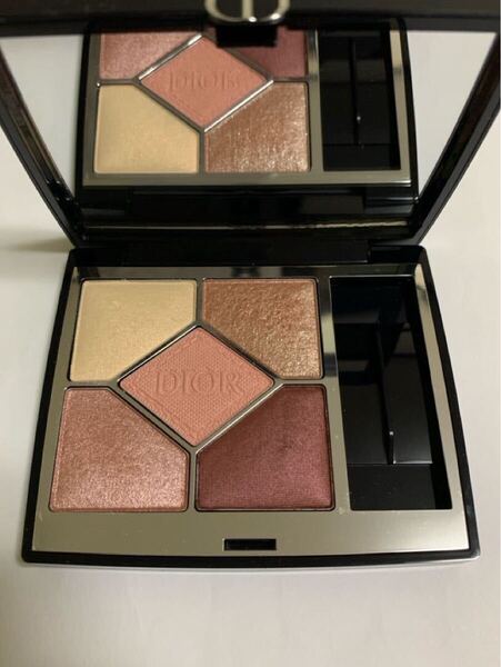 Dior ディオールショウ サンククルール 743 アイシャドウ