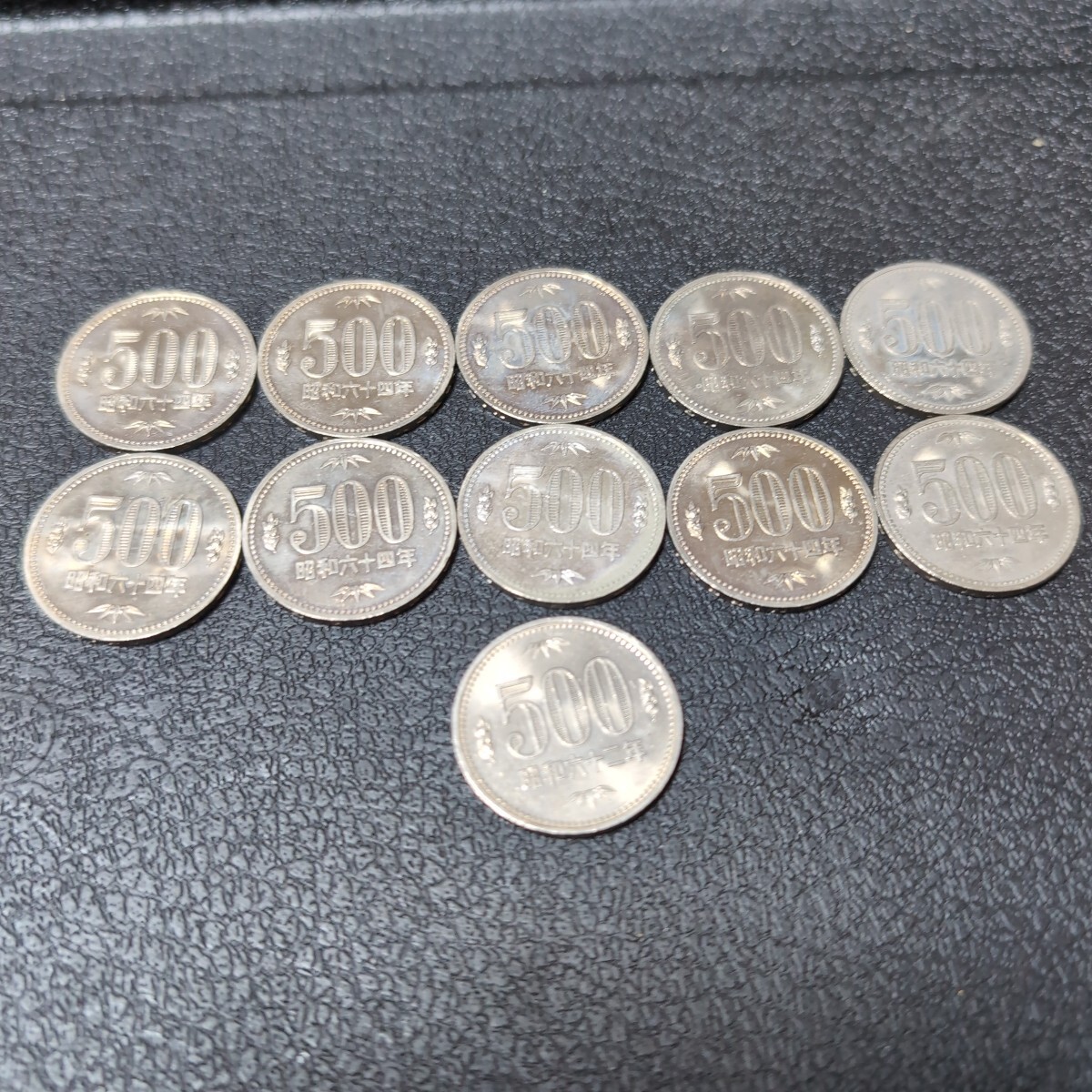 Yahoo!オークション -「500円硬貨 昭和64年」(記念硬貨) (日本 Yahoo!オークション -「500円硬貨 昭和64年」(記念硬貨) (日本