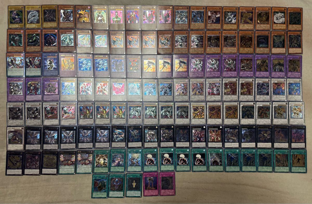 遊戯王カード 初期 ブルーアイズ等まとめ売り約900枚