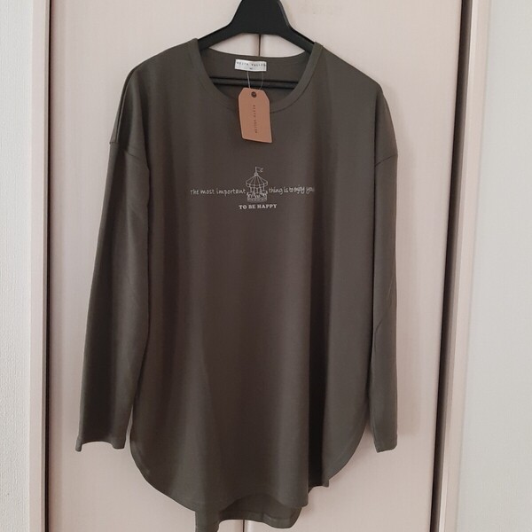 新品【Lサイズ】KEITH VALLER レディース 長袖Tシャツ トップス チュニック ビッグTシャツ ゆったり 大きめ 3468G カーキ TOBE HAPPY ロゴ