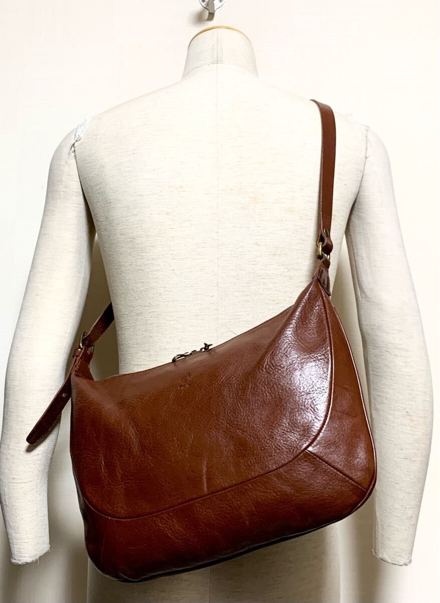 新品未使用VASCO ブラウンレザー メッセンジャーバッグ vasco - 【25SS予約商品】レザーギャルソン2WAYバッグ [ブラウン