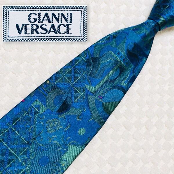■美品■GIANNI VERSACE ジャンニヴェルサーチ ネクタイ 幾何学模様 総柄 シルク100% イタリア製 ブルー系