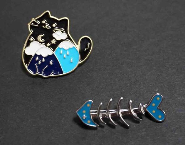 『2点セット お買い得 』『夢猫と魚の骨』■新品■ネコ好き ねこ好き ピンバッジ バッチ■ ■おしゃれ ファッション