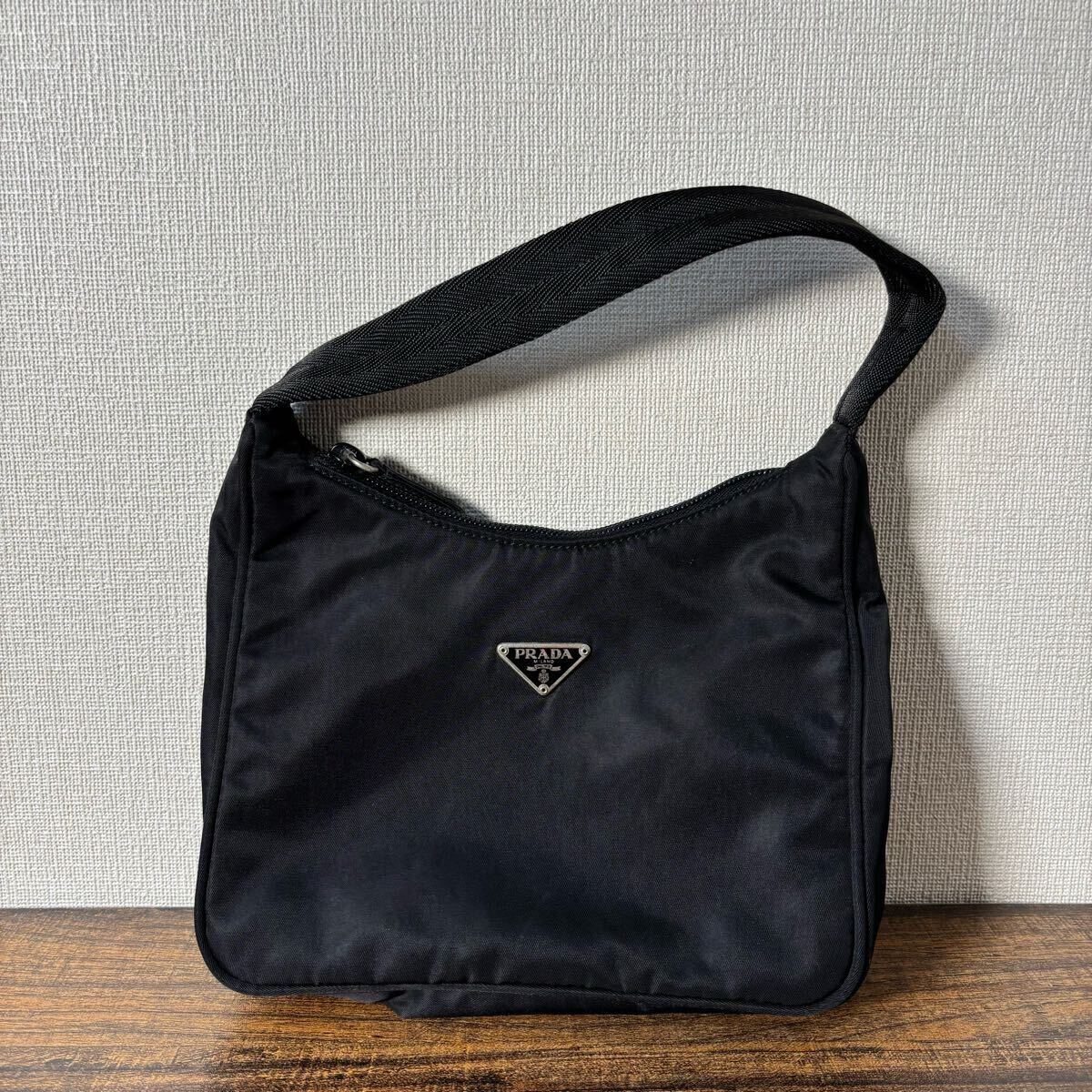 Yahoo!オークション -「prada ナイロン アクセサリーポーチ Yahoo!オークション -「prada ナイロン アクセサリーポーチ