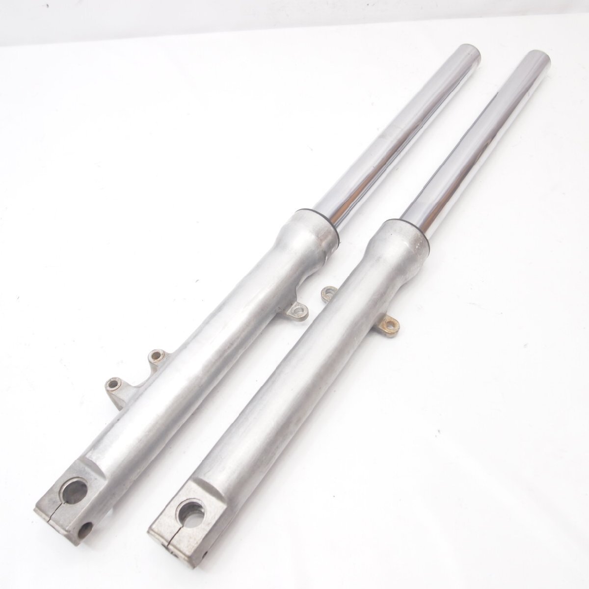 美品◯エストレヤ RS  250TR フロントフォーク 投稿詳細｜MOTOCLE
