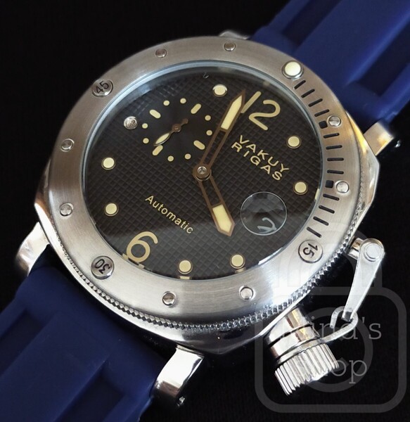 超弩級ミリタリーダイバーズ【シーガルst搭載/新品】防水性能100m スイスコンポジット3ピース アーチ風防 硬度7 316L ディープシーブルー