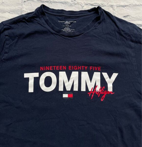 TOMMY HILFIGER半袖プリントTシャツネイビーMサイズ中古(管NO938)