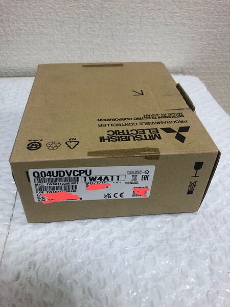 新品未開封2022年製三菱電機 Q04UDVCPU 正規品動作保証 国内から即日発送 B-1