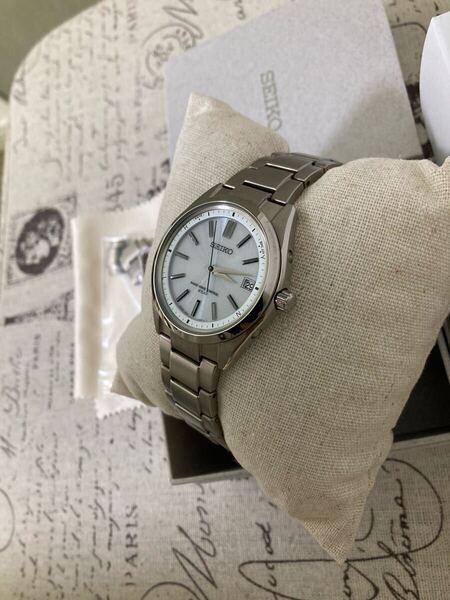 美品! セイコー SEIKO ブライツ チタン チタニウム シルバー 電波ソーラー フルコマ sagz079